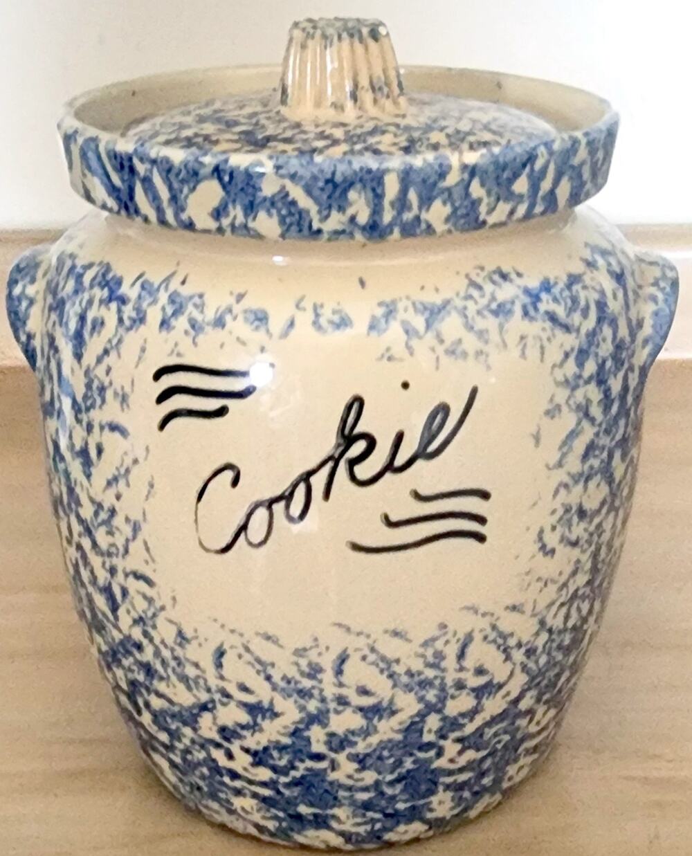 Vintage Robinson Ransbottom Blue Spongeware Cookie Jar USA PLEASE READ